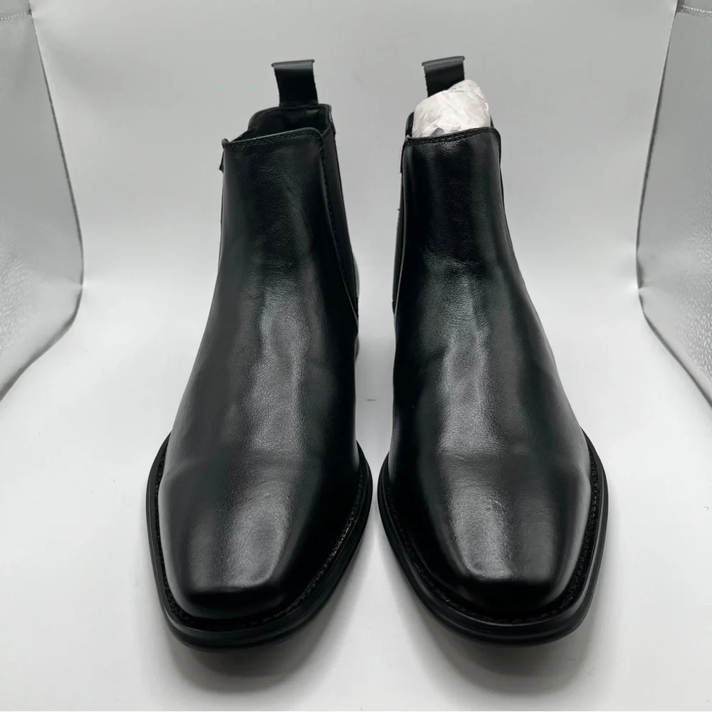 NWOB Azarman Men’s Black size 6.5 Leather Almond Toe Chelsea Boots